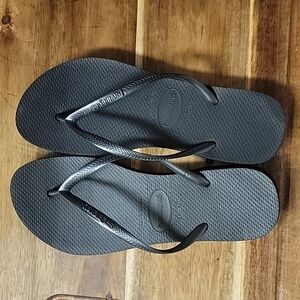 Havaianas Black size 10-11